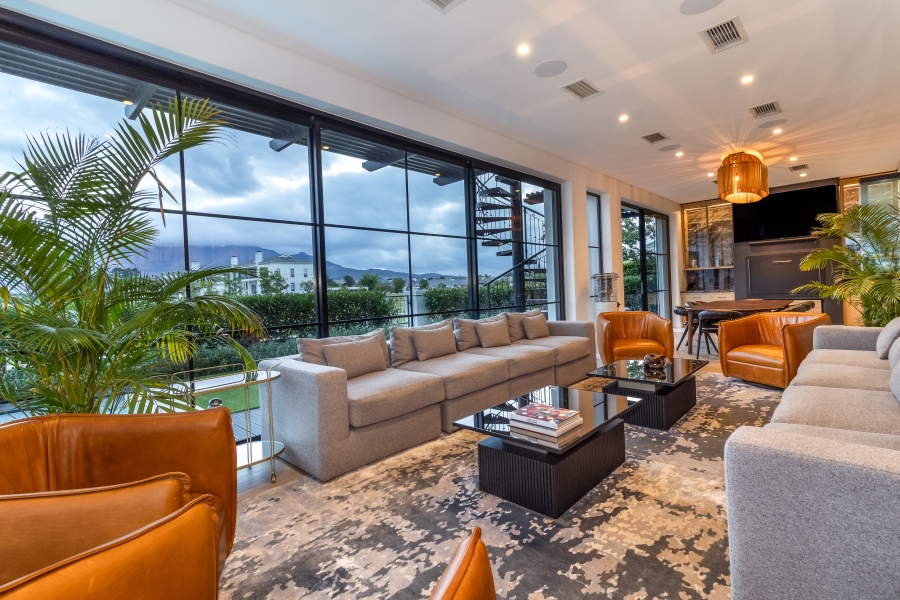 5 Bedroom Property for Sale in Val De Vie Estate Western Cape